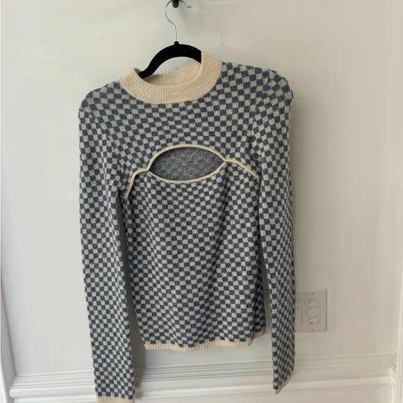 blue and cream detailed sweater - Picture 1 of 1